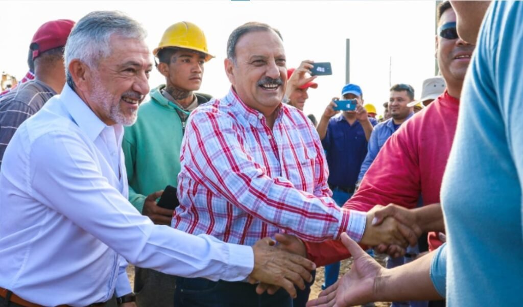 Este lunes Quintela asumirá en el Teatro Provincial y el intendente Molina en el Teatro de la Ciudad quintela molina 1