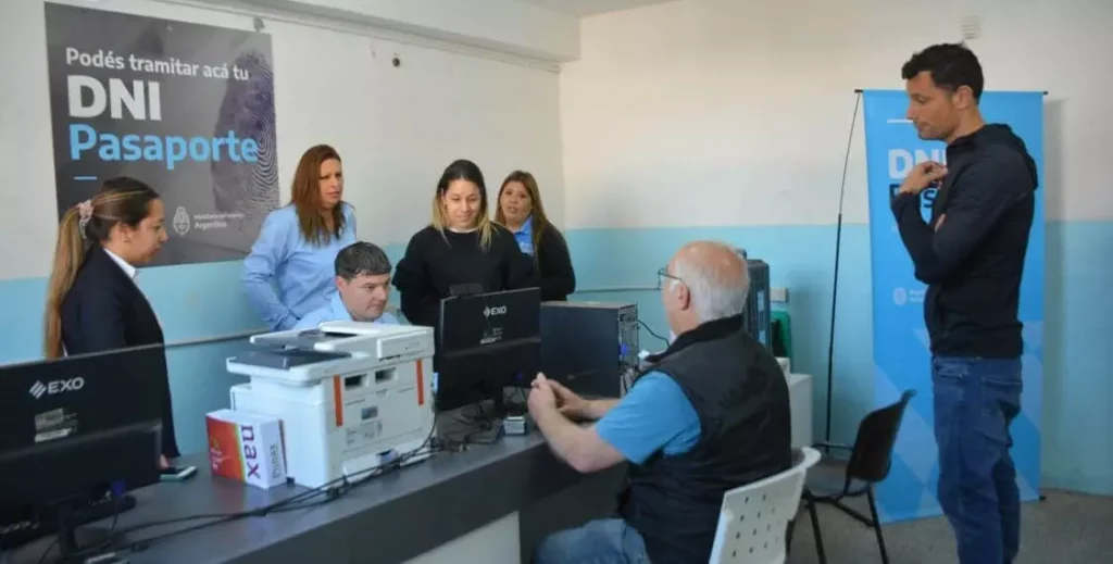 Sin DNI ni pasaportes: grave falla del Renaper afecta a todo el país renaper