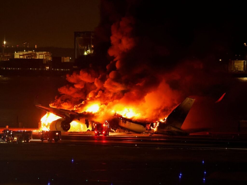 Tokio incendio avion