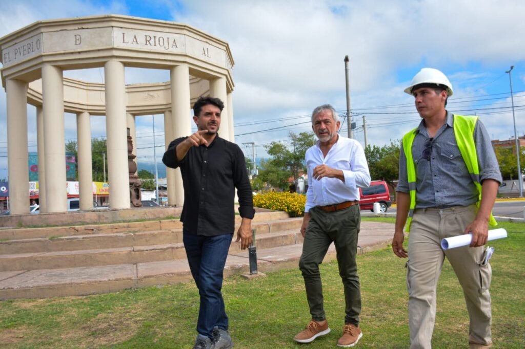 Intervienen la rotonda de «La Llama» para descongestionar el tránsito 427678268 879220110878211 2301406896681185318 n