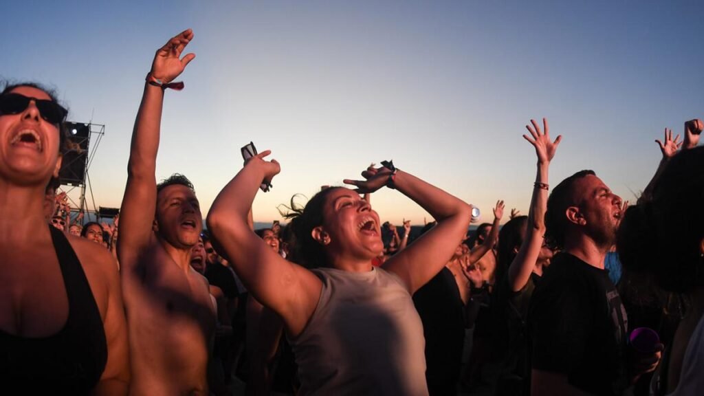 Slash y Ciro coronaron el cierre del Cosquín Rock 65c9e7bc773c5 1200