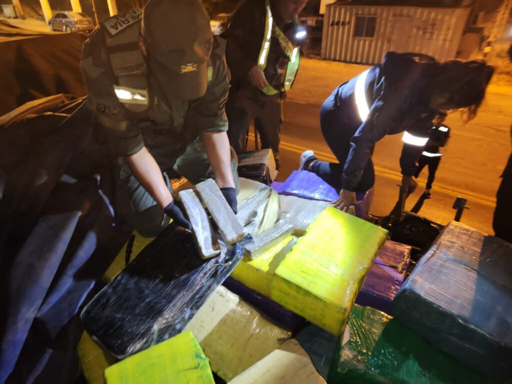 operativo arroz con mota gendarmeria detuvo a un narcocamionero que trasladaba dos toneladas de marihuana