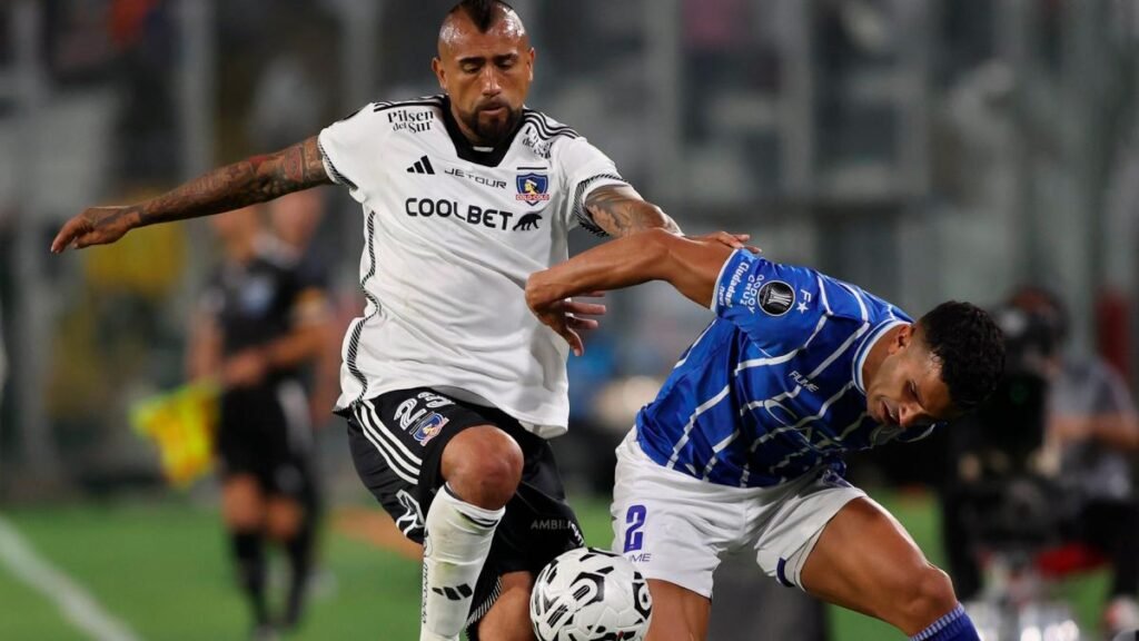 Godoy Cruz no pudo quebrar a Colo Colo y fue eliminado de la Copa Libertadores 65e136a3d899a 1200