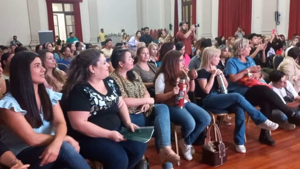 8M: Convocan «a marchar por más derechos de igualdad» FB IMG 1709640155185