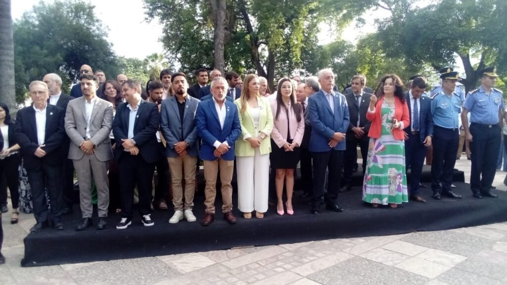 Autoridades provinciales conmemoraron el Día de la Autonomía de La Rioja WhatsApp Image 2024 03 01 at 8.55.28 AM
