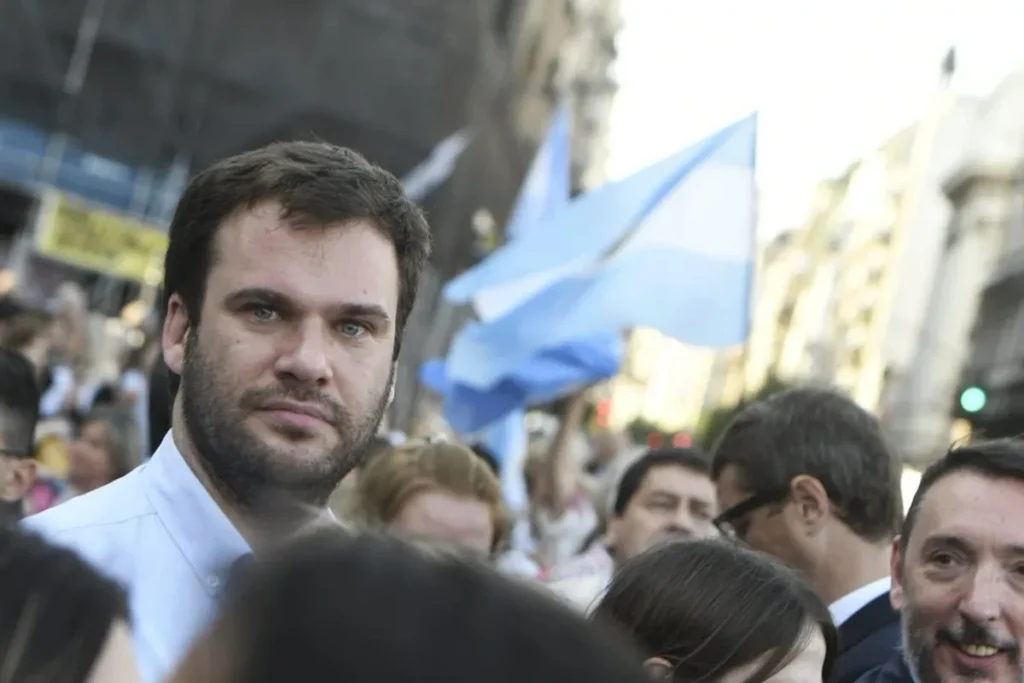 Un diputado de Carrió tildó de “viejo degenerado judicial” a Cúneo Libarona multimedia.normal.972166c9bc0a72ec.SnVhbiBNYW51ZWwgTMOzcGV6LCBkdXJvIGNvbnRyYSBDX25vcm1hbC53ZWJw