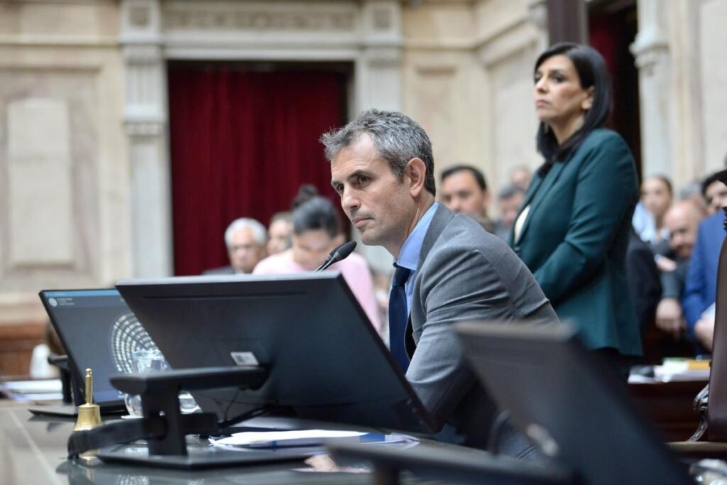 Menem aseguró que la restitución del Impuesto a las Ganancias se tratará “en otra etapa” presidente camara diputados martin menem 1022585 074502