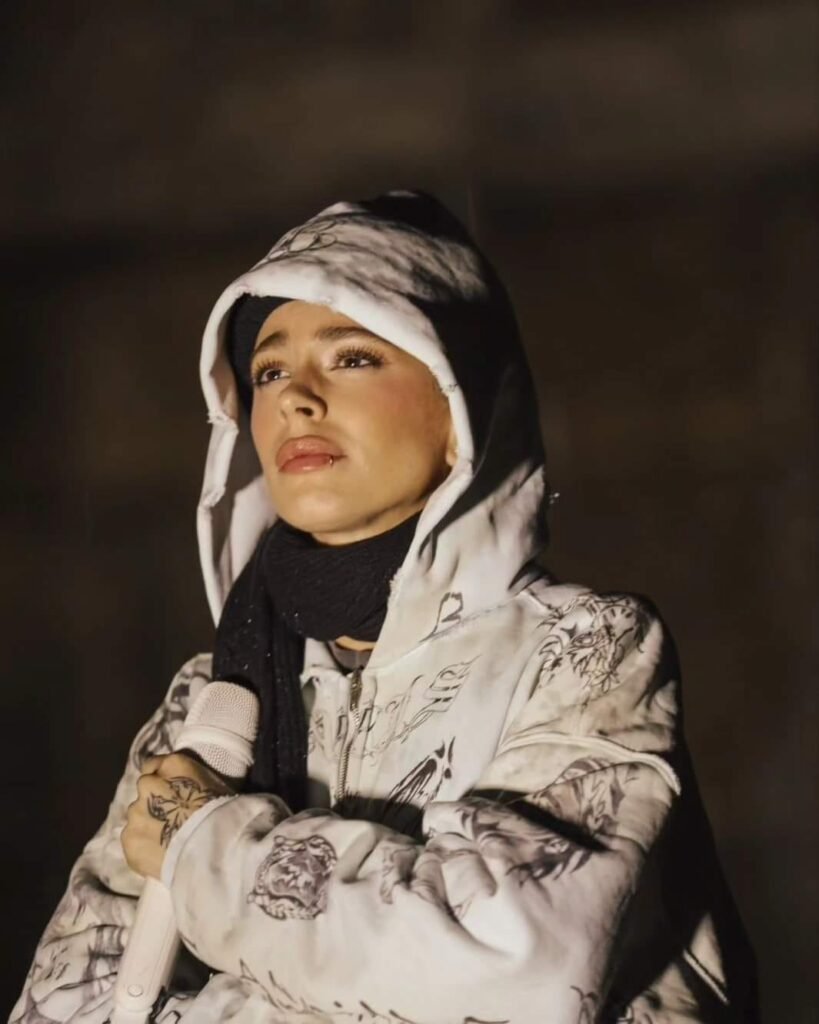 Tini Stoessel suspendió su show por problemas técnicos y se largó a llorar en el escenario 440172556 960673046059233 1419536303807043731 n