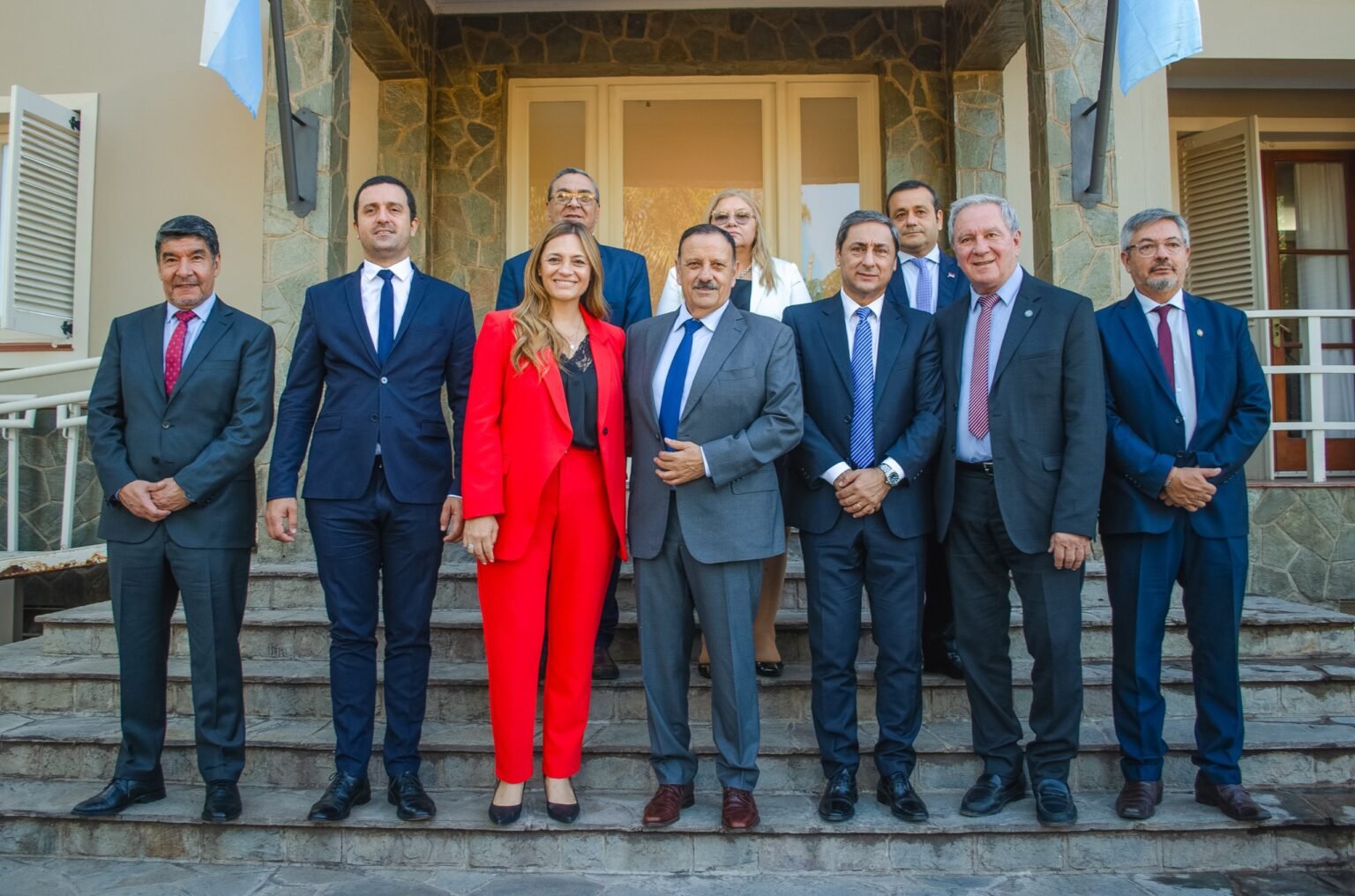 Quintela recibió a vicegobernadores que debatirán en el Parlamento del Norte Grande WhatsApp Image 2024 04 18 at 12.12.37 PM