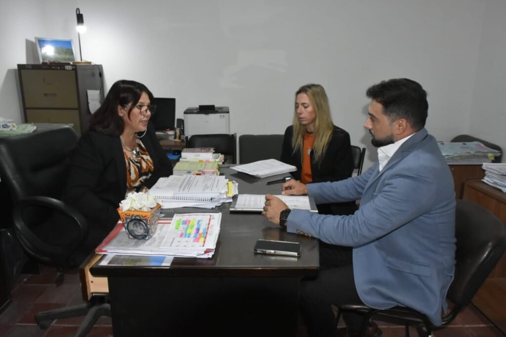 La Justicia riojana analiza el abordaje estatal de delitos cometidos por menores reunion zarte valdez2