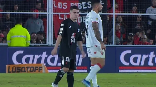 Mateo Apolonio, el jugador de Riestra que debutó con 14 años y le quitó el récord al Kun Agüero 360