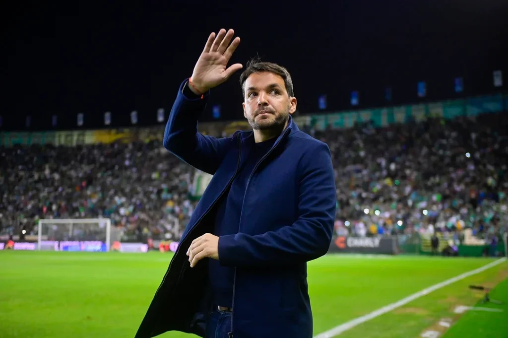 Independiente se reunió con Nicolás Larcamón y volverán a charlar 720 6