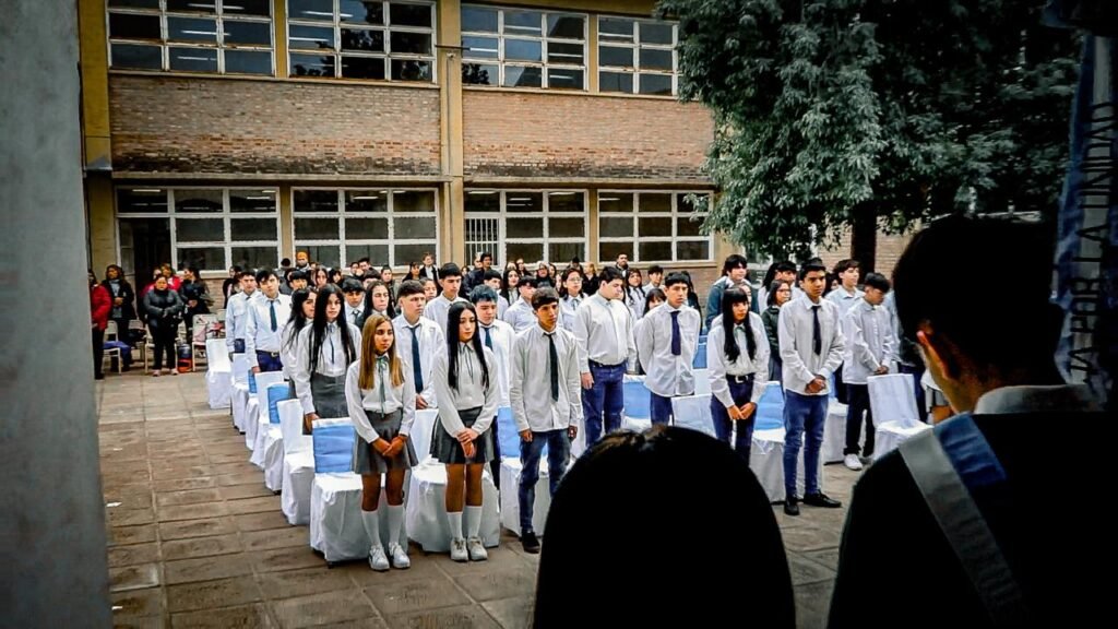 Más de 6 mil estudiantes secundarios de La Rioja prometieron Lealtad a la Constitución 2 IMG 20240504 WA0013