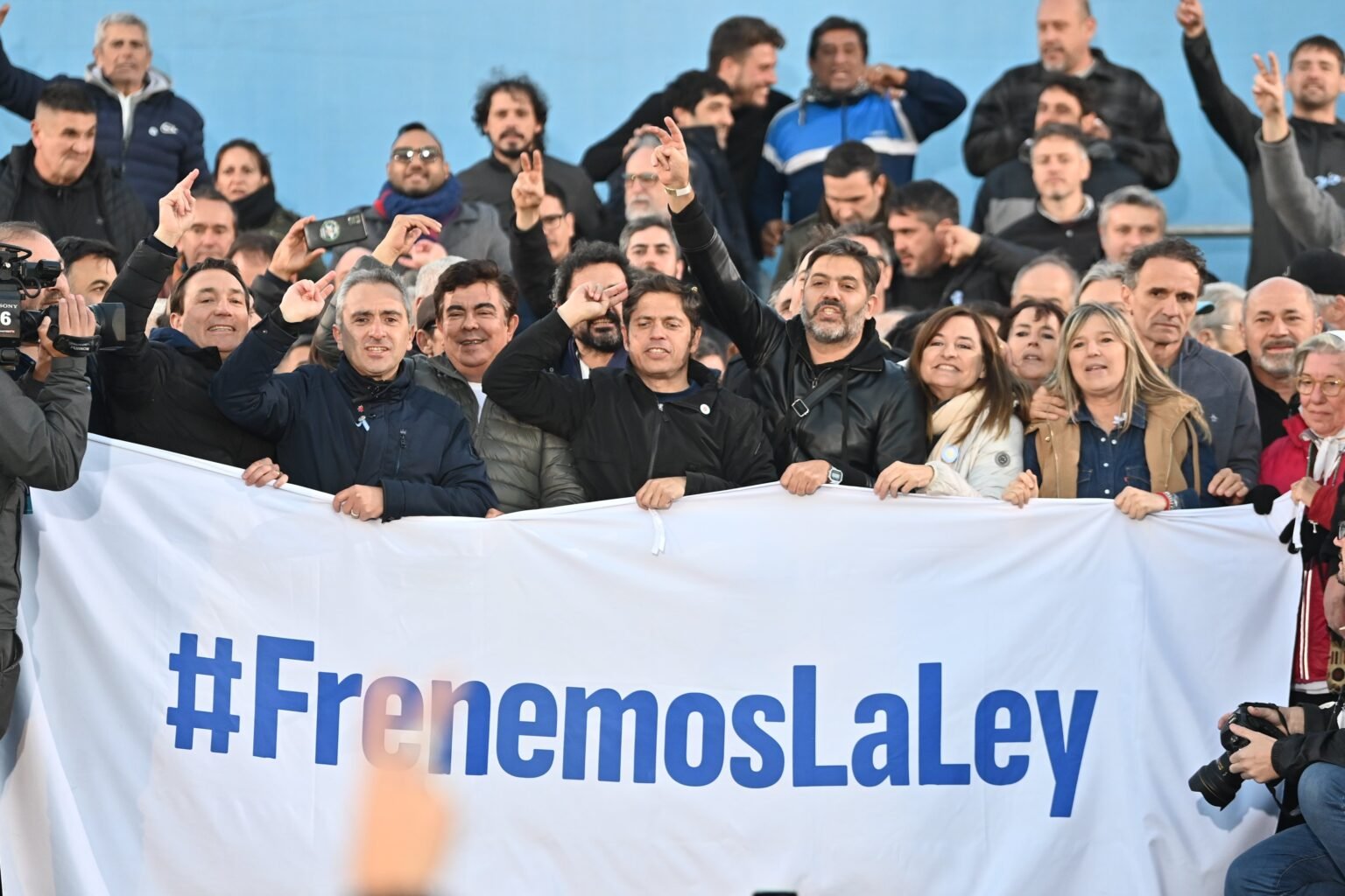 Axel Kicillof volvió a apuntar contra Milei: «Cuídele el bolsillo a la gente» kicillof