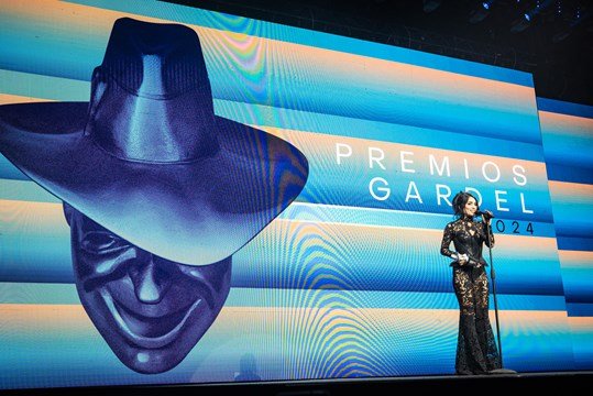 lali mejor video clip corto 8