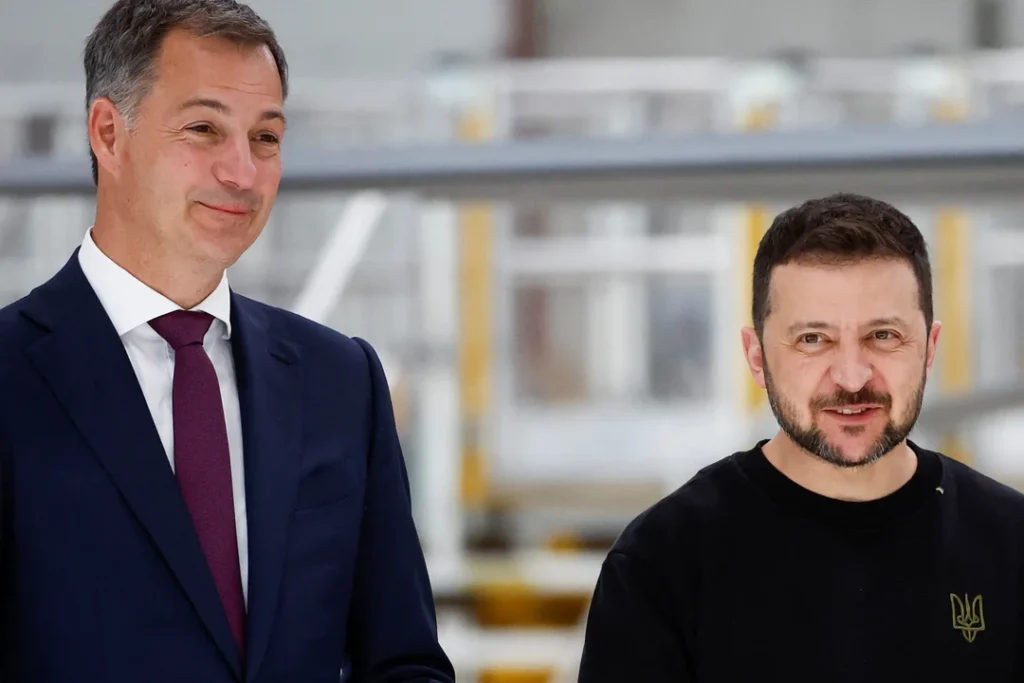 El primer ministro de Bélgica presentó su renuncia 720 9 1