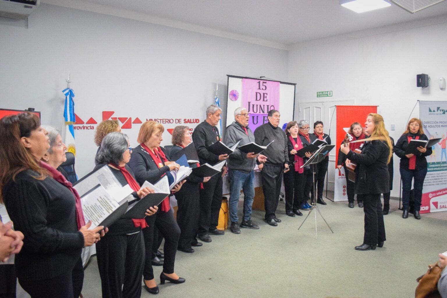 Realizaron Jornada de Promoción del Autocuidado de la Salud en Personas Mayores WhatsApp Image 2024 06 19 at 8.13.01 PM