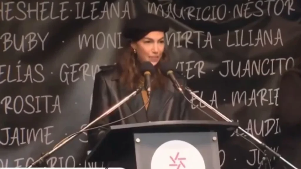 Stefi Roitman fue encargada del acto por los 30 años del atentado a la AMIA 720 1 3