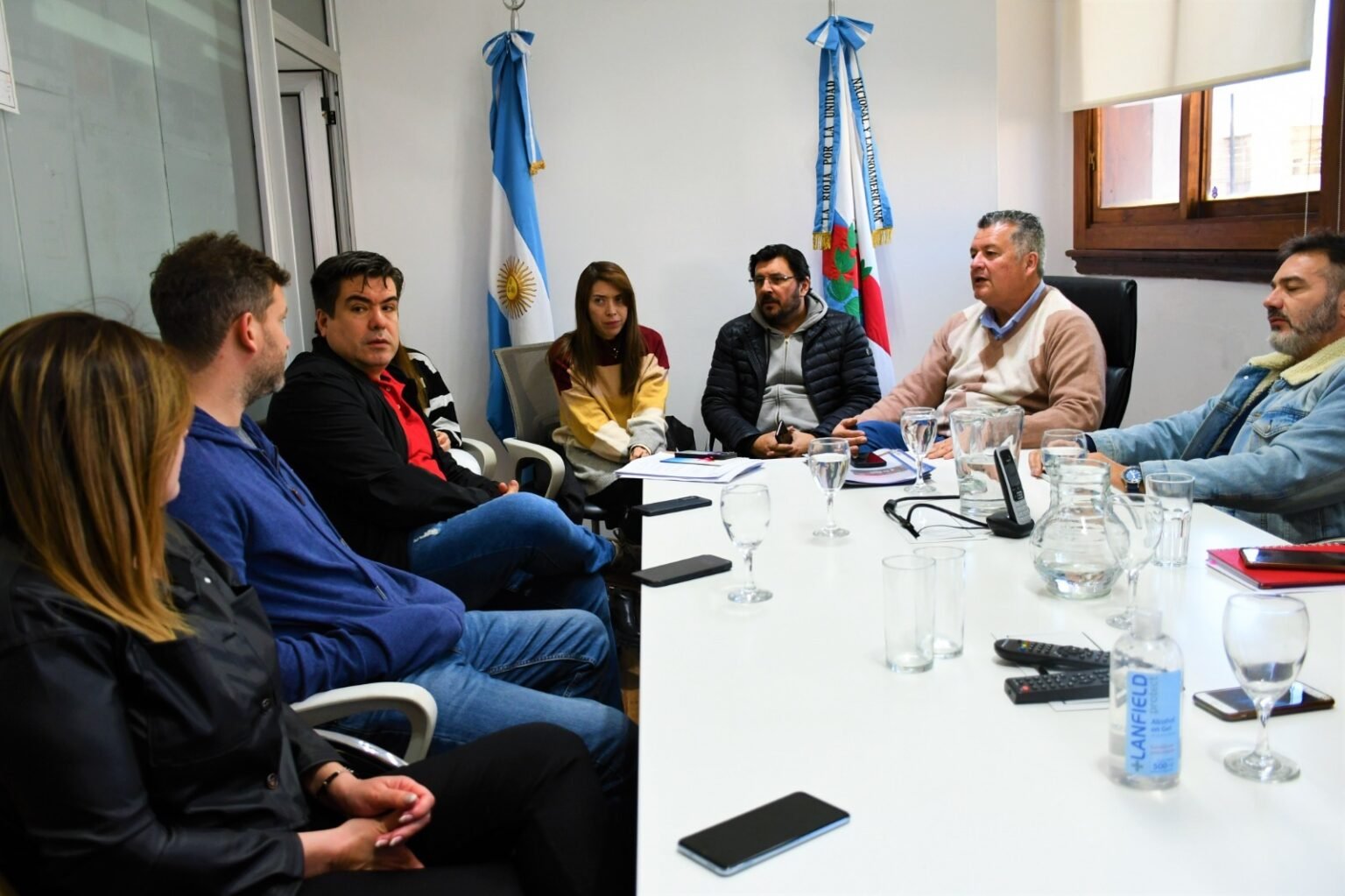 Comerciantes de los espacios gastronómicos del Paseo Cultural acordaron operar con “Chachos” WhatsApp Image 2024 07 04 at 6.06.47 PM