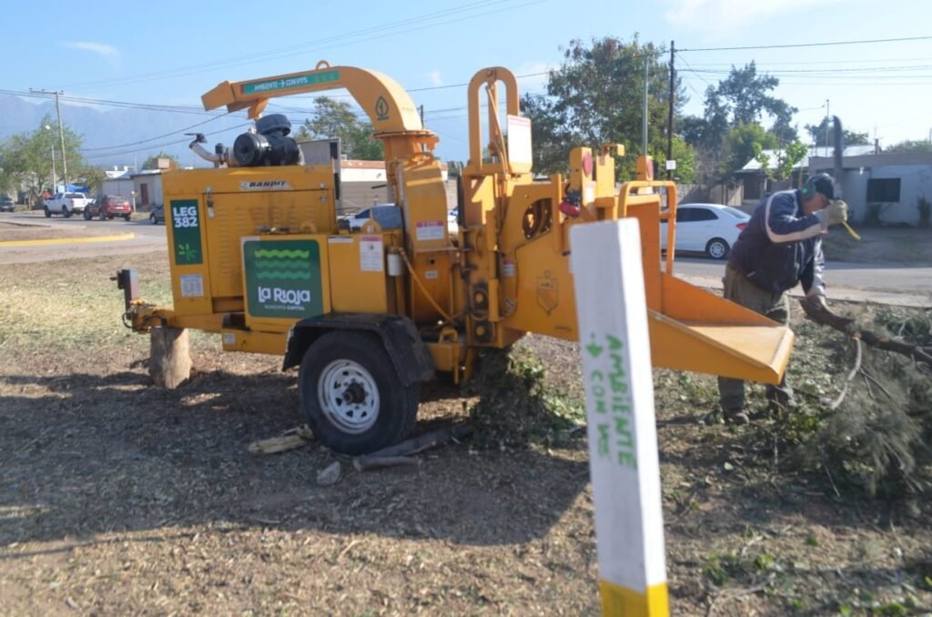 El municipio ejecuta innovador abordaje ambiental en Aguadita de Vargas 457394844 1054880996638437 3064488618149451753 n