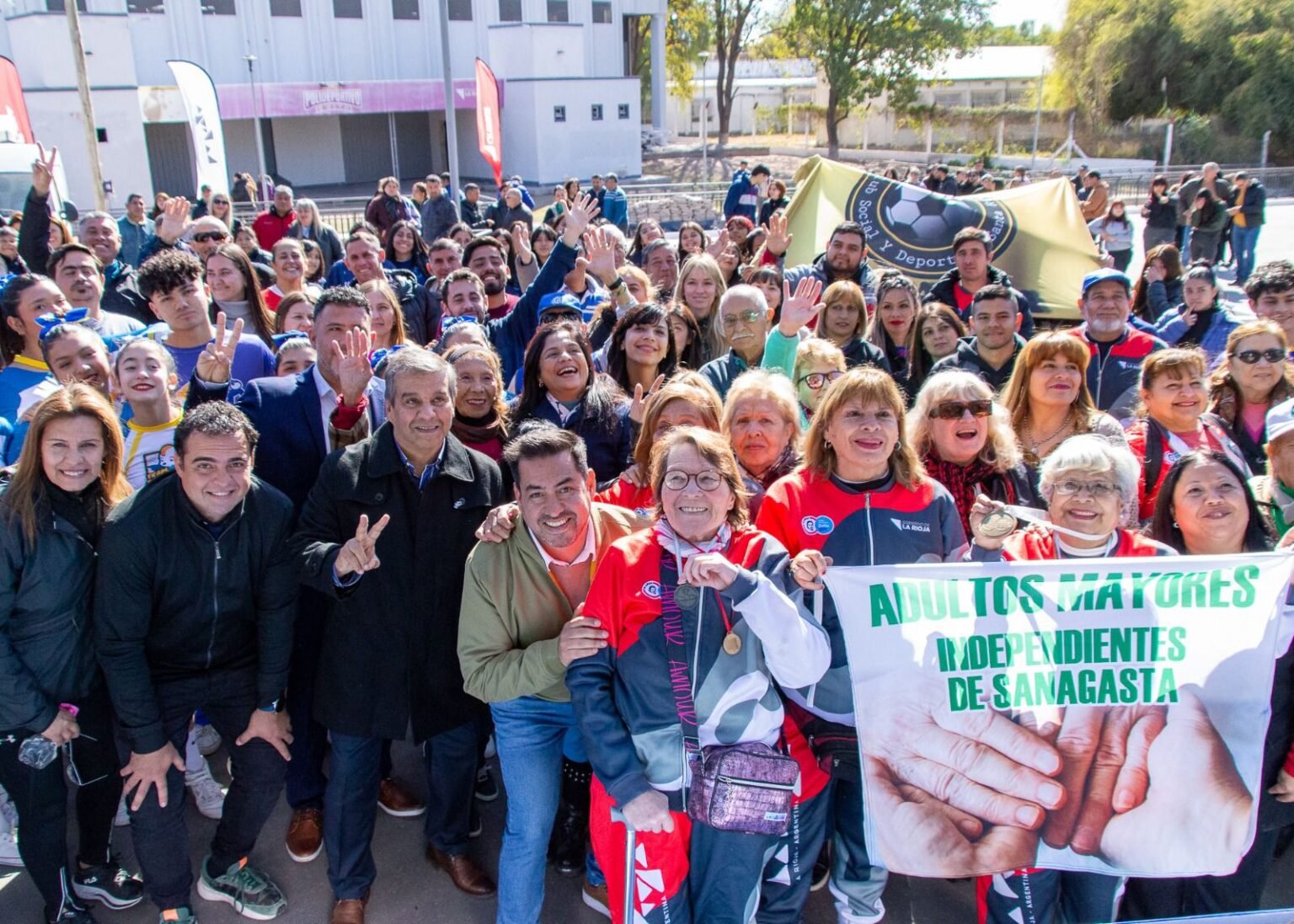 Dieron inicio a los Juegos Riojanos Evita IMG 20240826 WA0062