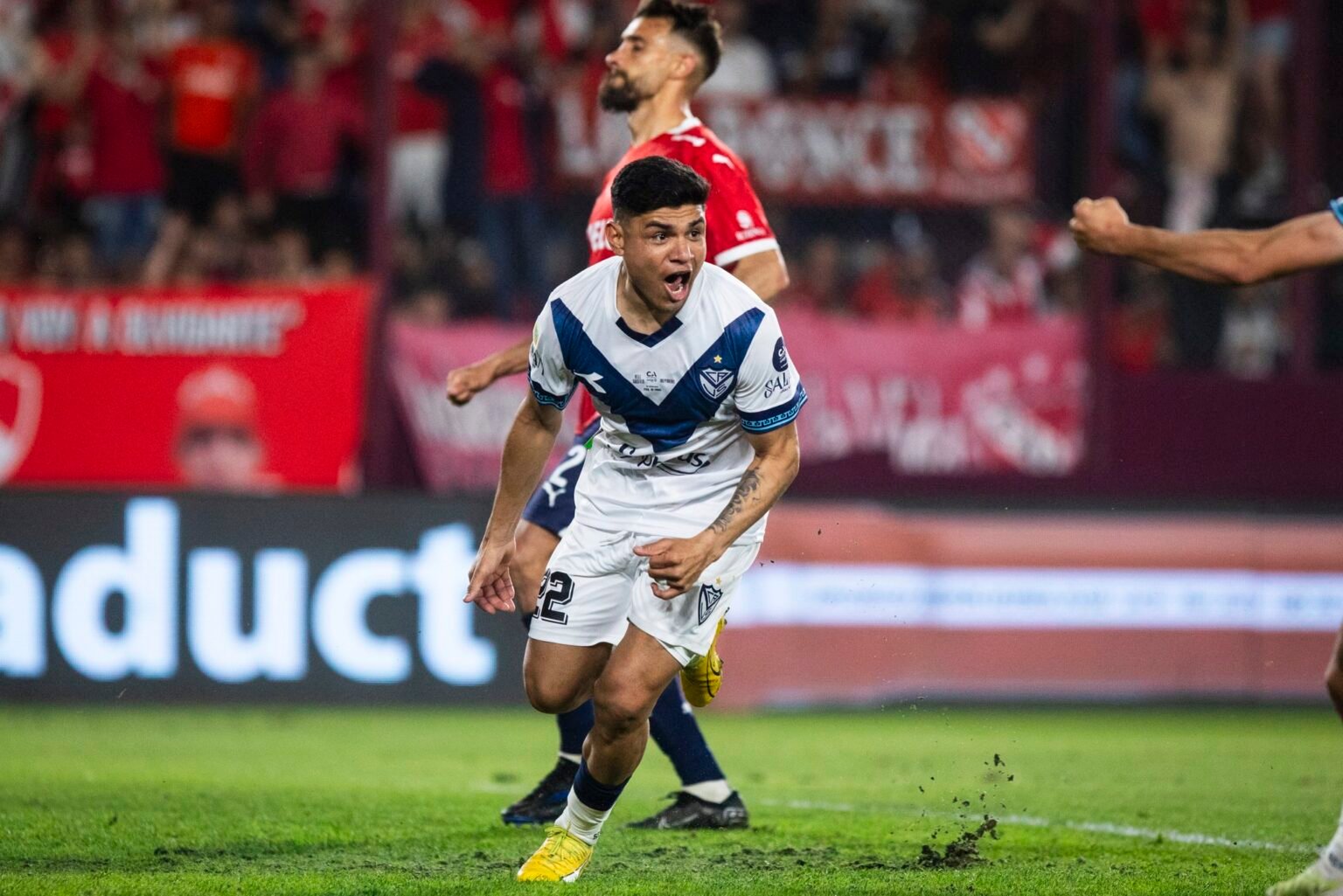 Vélez, imparable en los dos frentes: superó a Independiente y ya es semifinalista 20240928 162747