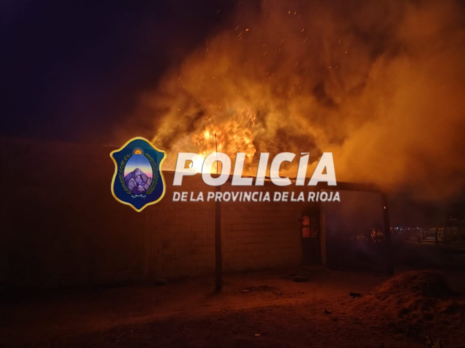 Controlaron el incendio de un galpón en barrio Yacampis 460000171 1130006488521453 5011221369717113252 n