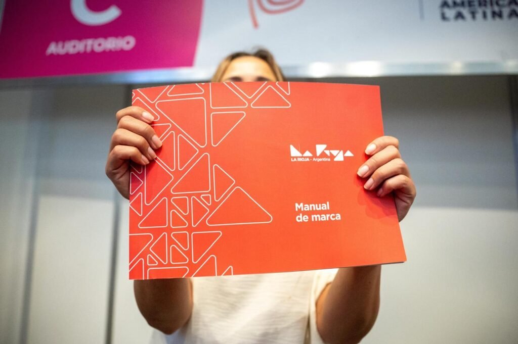 La Rioja tiene su marca provincia y fue presentada en la Feria Internacional de Turismo WhatsApp Image 2024 09 29 at 8.53.24 PM