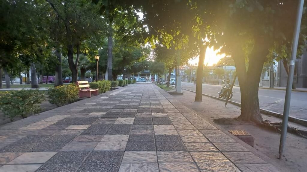 La Rioja, en alerta por lluvias y un frente frío FB IMG 1729507322990