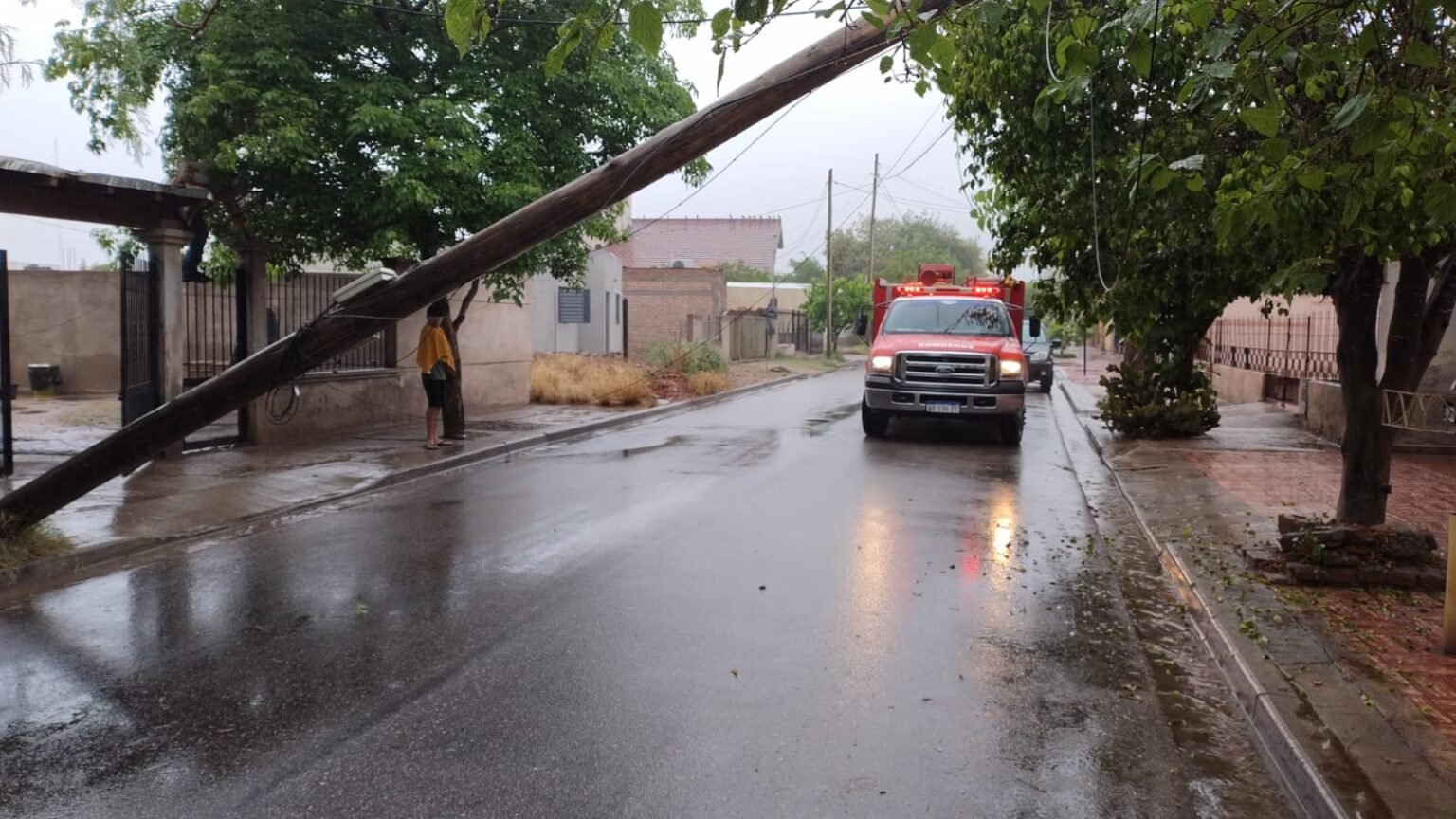 Más de 500 familias fueron asistidas por el temporal en La Rioja IMG 20241009 WA0049