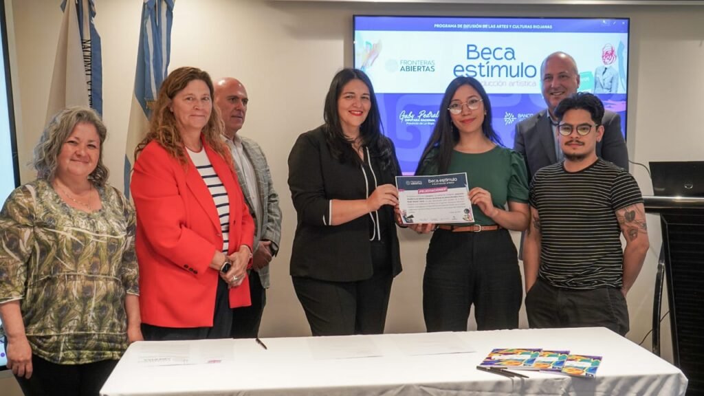 Presentaron los ganadores de la Beca Estímulo a la Producción Artística de “Fronteras Abiertas” WhatsApp Image 2024 10 29 at 3.06.51 PM