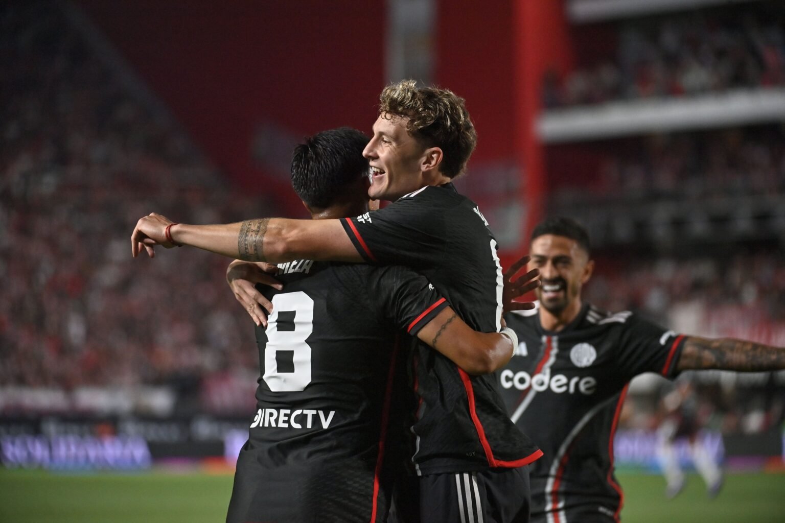 River se llevó tres puntos vitales al vencer a Estudiantes 20241130 094732