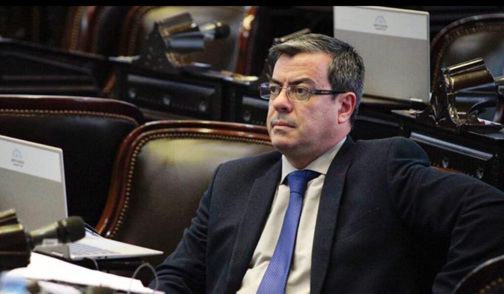 El bloque peronista intenta sostener la unidad para conservar su poder en Diputados German Martinez