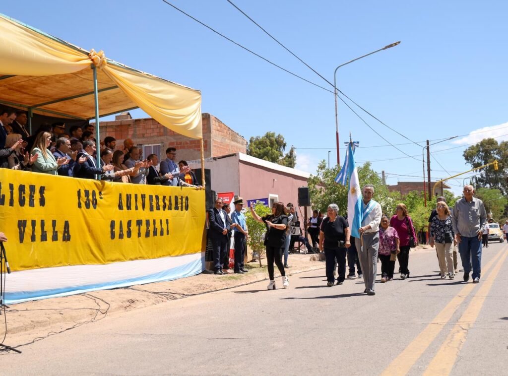 Quintela anunció la finalización de obras de viviendas en Villa Castelli WhatsApp Image 2024 11 19 at 4.29.01 PM