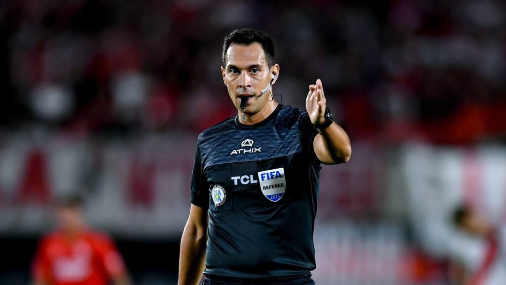 Quiénes serán los árbitros que representarán a Argentina en las competencias internacionales en 2025 EBOFT2PY7RAYHHX64QXF3NIIXA