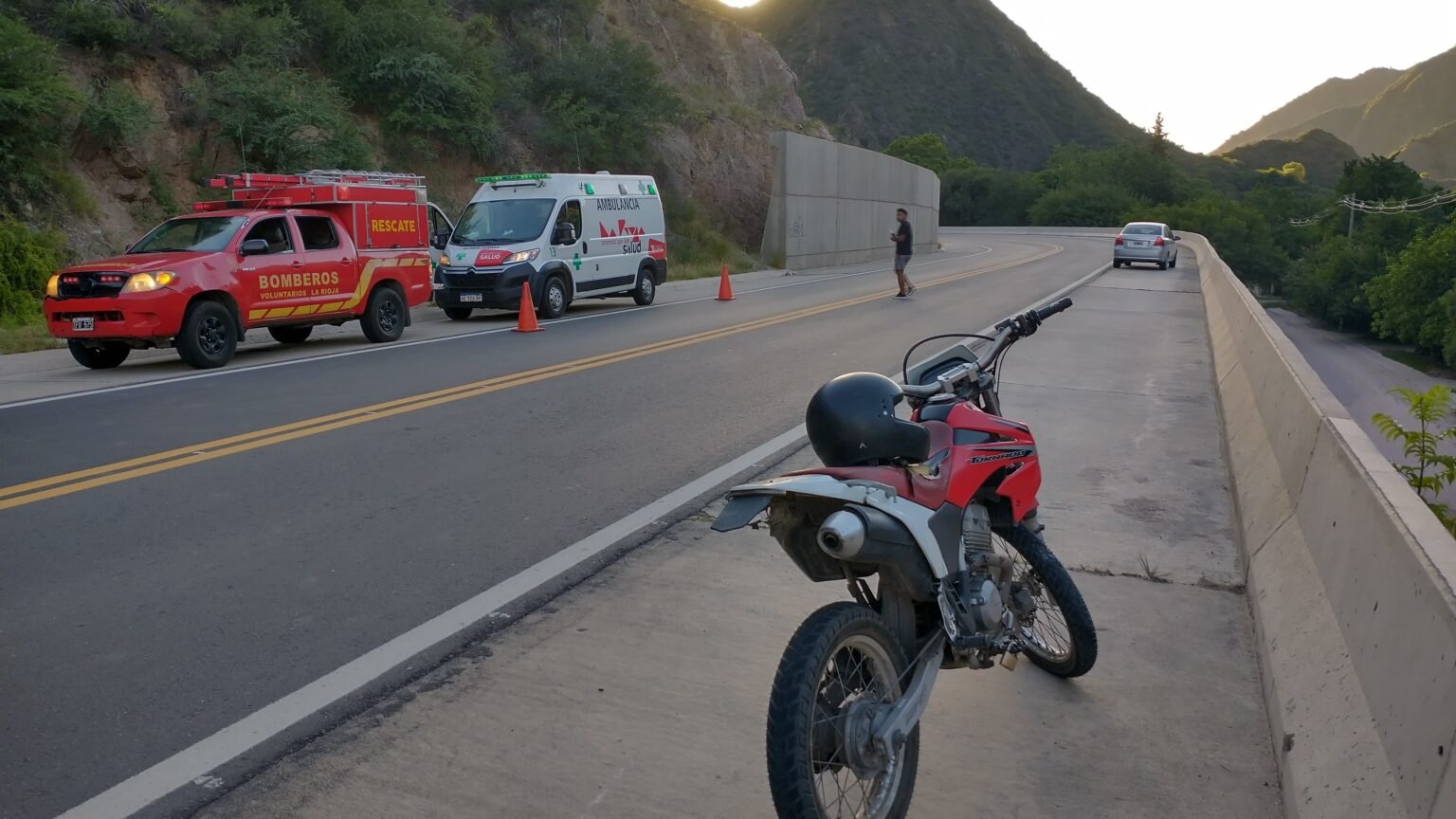 Motociclista hospitalizado tras ser embestido por la conductora de un auto en Ruta 75 Vicky siniestro vial 1