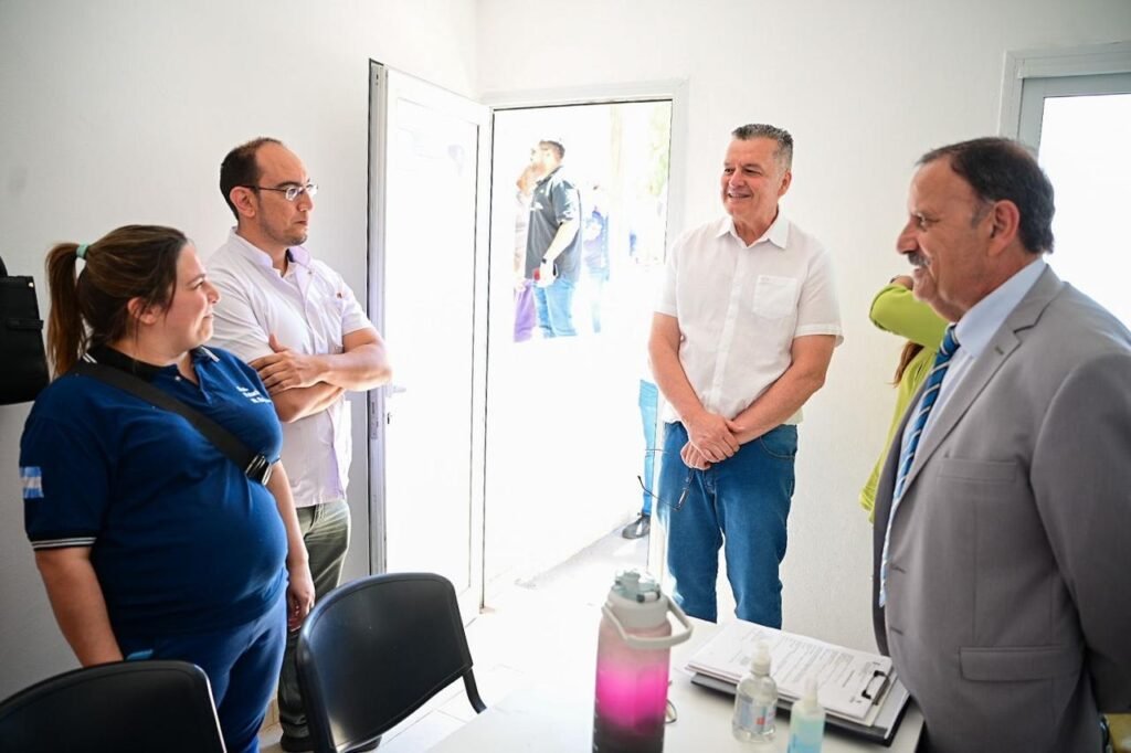 El gobernador visitó el Parque Acuático previo a su reapertura WhatsApp Image 2024 12 13 at 6.16.03 PM