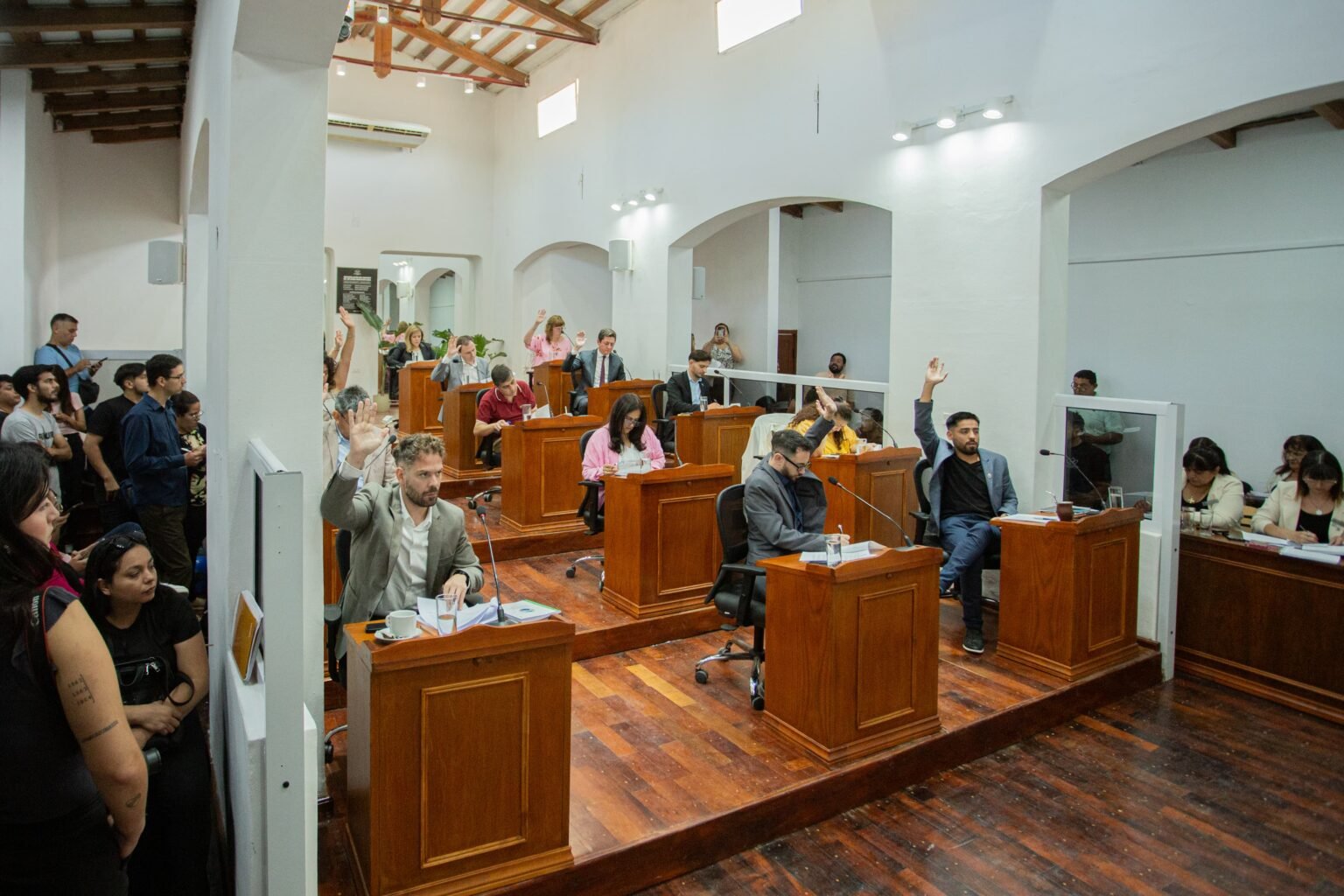 El Concejo Deliberante rechazó el recorte de medicamentos de PAMI WhatsApp Image 2024 12 18 at 8.58.41 AM