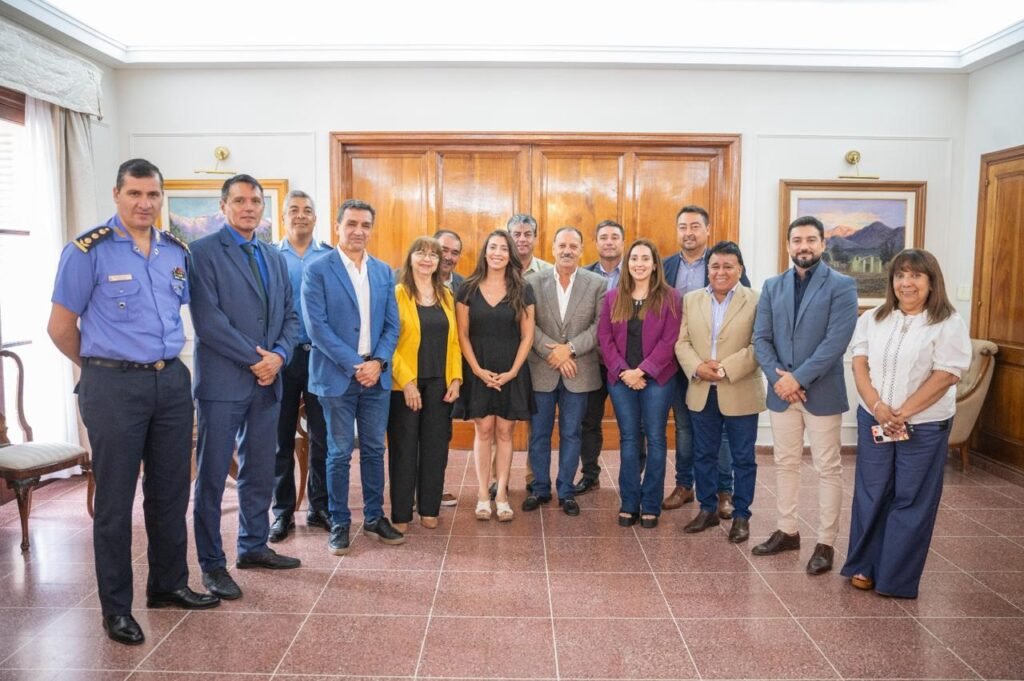 Quintela anunció la apertura de la Escuela de Cadetes en Aimogasta WhatsApp Image 2025 01 22 at 12.58.04 PM