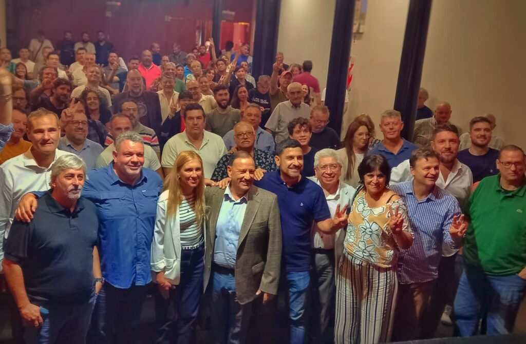 Quintela se refirió a la renovación del peronismo: "Vamos a volver a enamorar a la gente" 1 1000105288