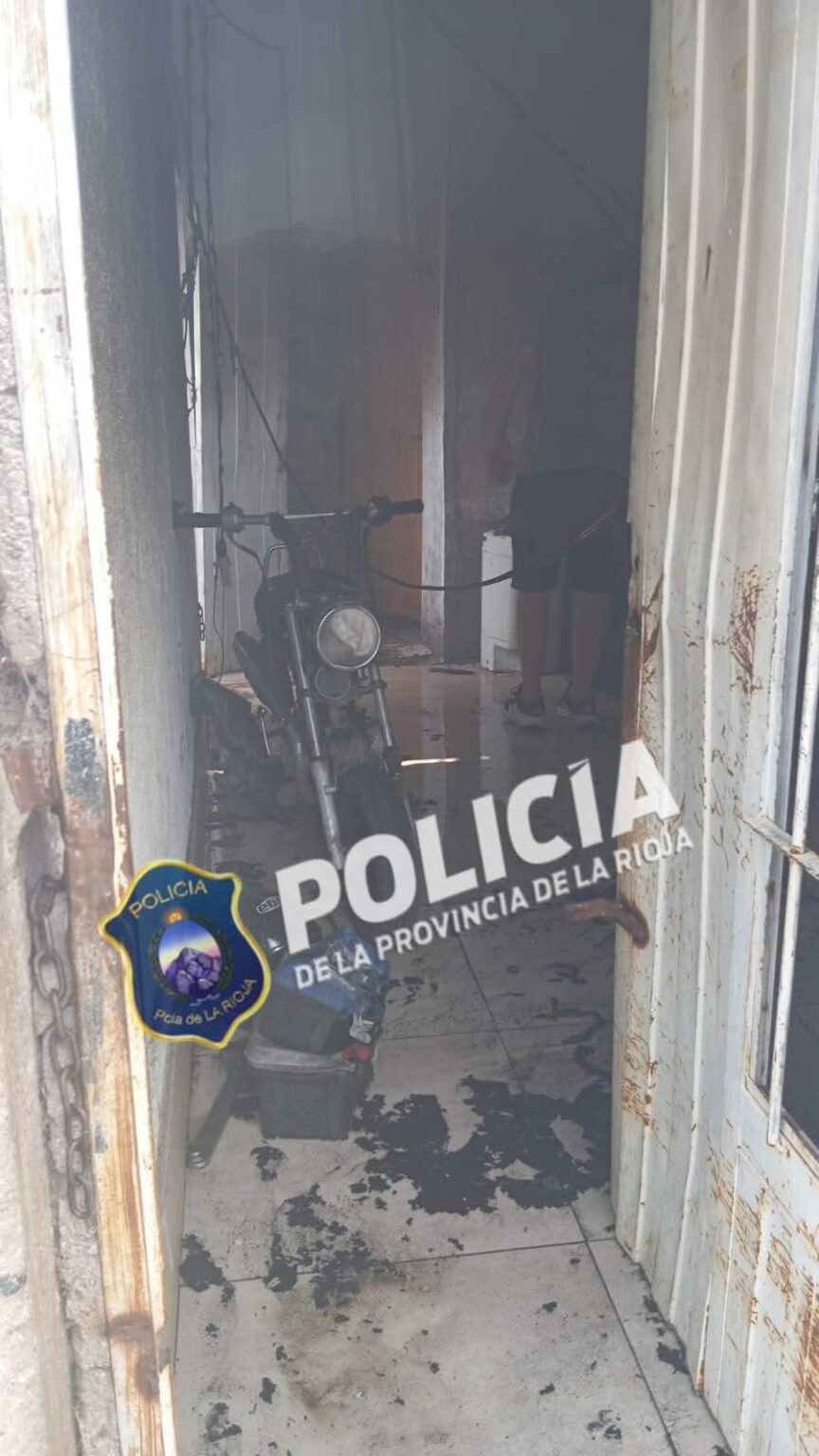 Incendio en una vivienda de barrio Futuro sólo provocó daños materiales FB IMG 1739759827873