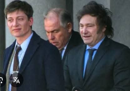 Jony Viale descargó toda su furia sobre Santiago Caputo: "Me equivoqué en no mandarlo a la m..." 1 FB IMG 1739960409044