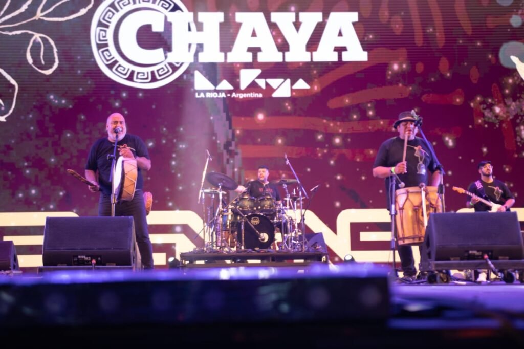 Un predio colmado vibró con Soledad y Sergio Galleguillo durante la segunda noche de la Chaya 2025 IMG 20250209 WA0016