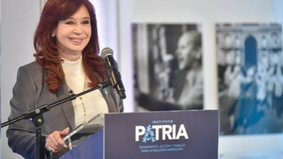 Cristina encabezó su primera reunión del año como presidenta del PJ cfk patria