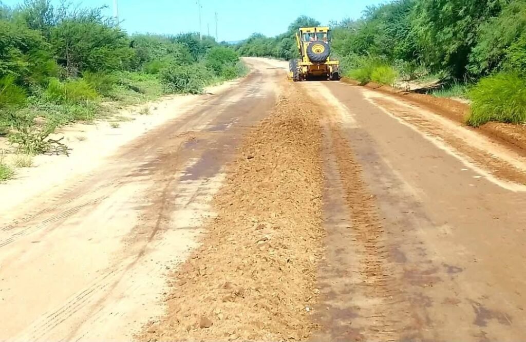 El municipio de San Martín realizó trabajo de manteniendo en la Ruta Nacional 33 ruta 44