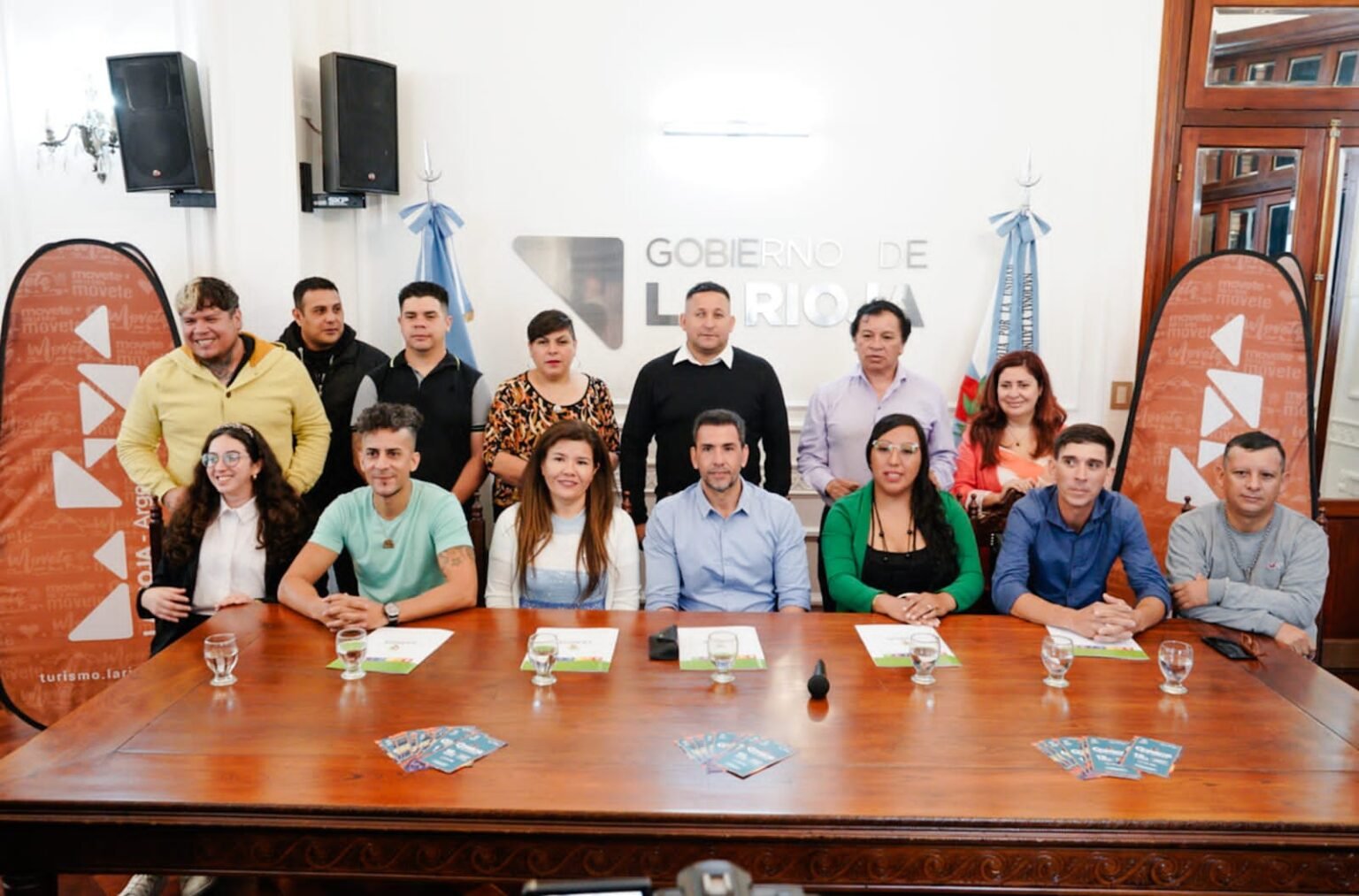 Se presentaron oficialmente los Corsos Riojanos 2025 WhatsApp Image 2025 03 12 at 3.43.37 PM