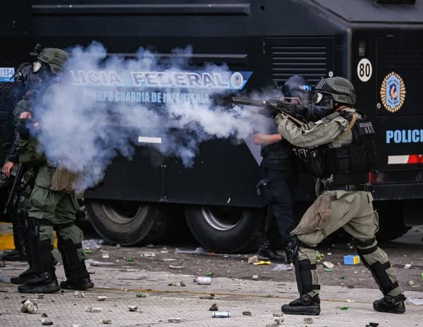 Nación despidió al fotógrafo que captó al cabo que disparó a Pablo Grillo 1 488808236 9706386996080273 5206827576521560547 n