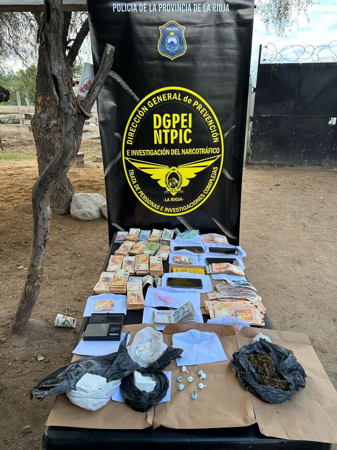 Allanamientos por droga dejan dos detenidos en Capital: más de 3 millones de pesos decomisados IMG 20250423 WA0084