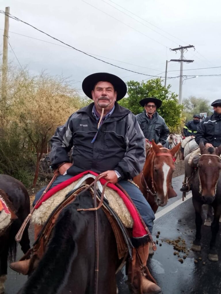 Cabalgata de la fe desde Malanzán hasta la Difunta Correa: llanistos protagonizaron la travesía en tres días 1 cabalgata I