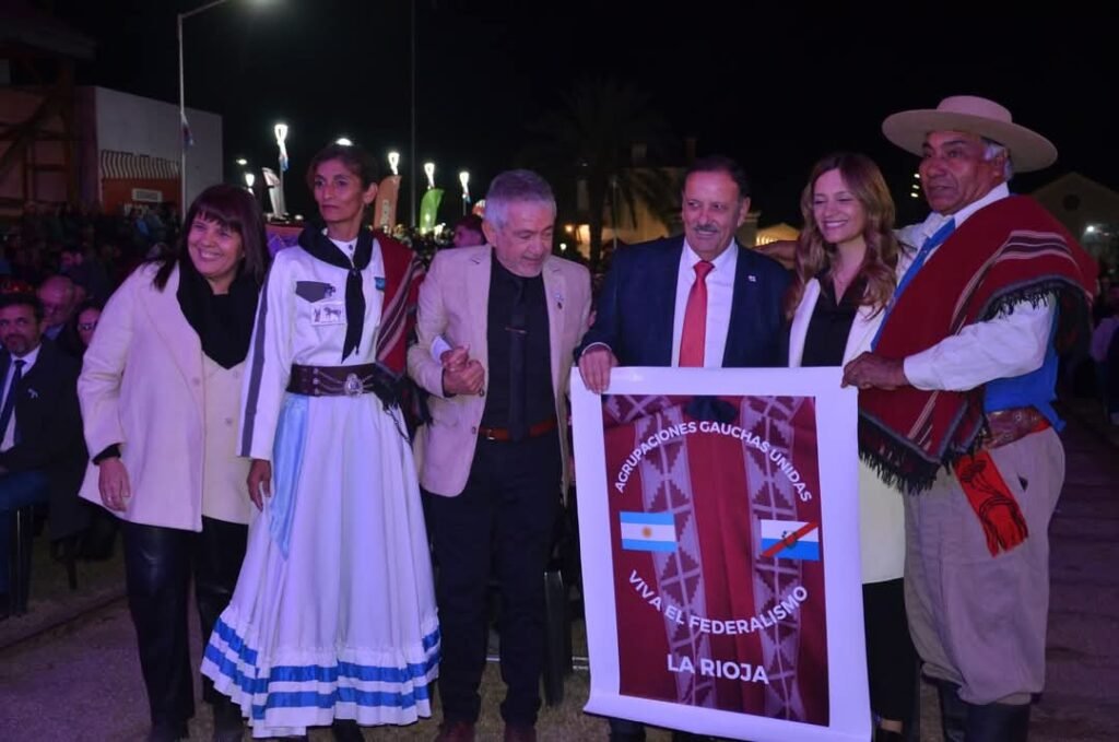 Día de La Rioja: La Vieja Estación volvió a ser el escenario de la Noche de Gala FB IMG 1747737383164